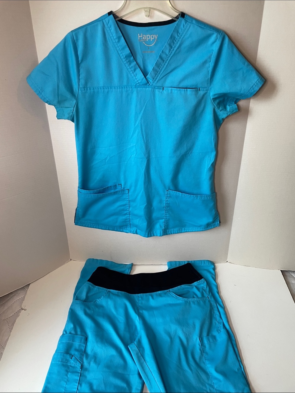 UA Happy Medical Scrub Set Size Small Women's V-Neck Top & Pants in Teal Blue